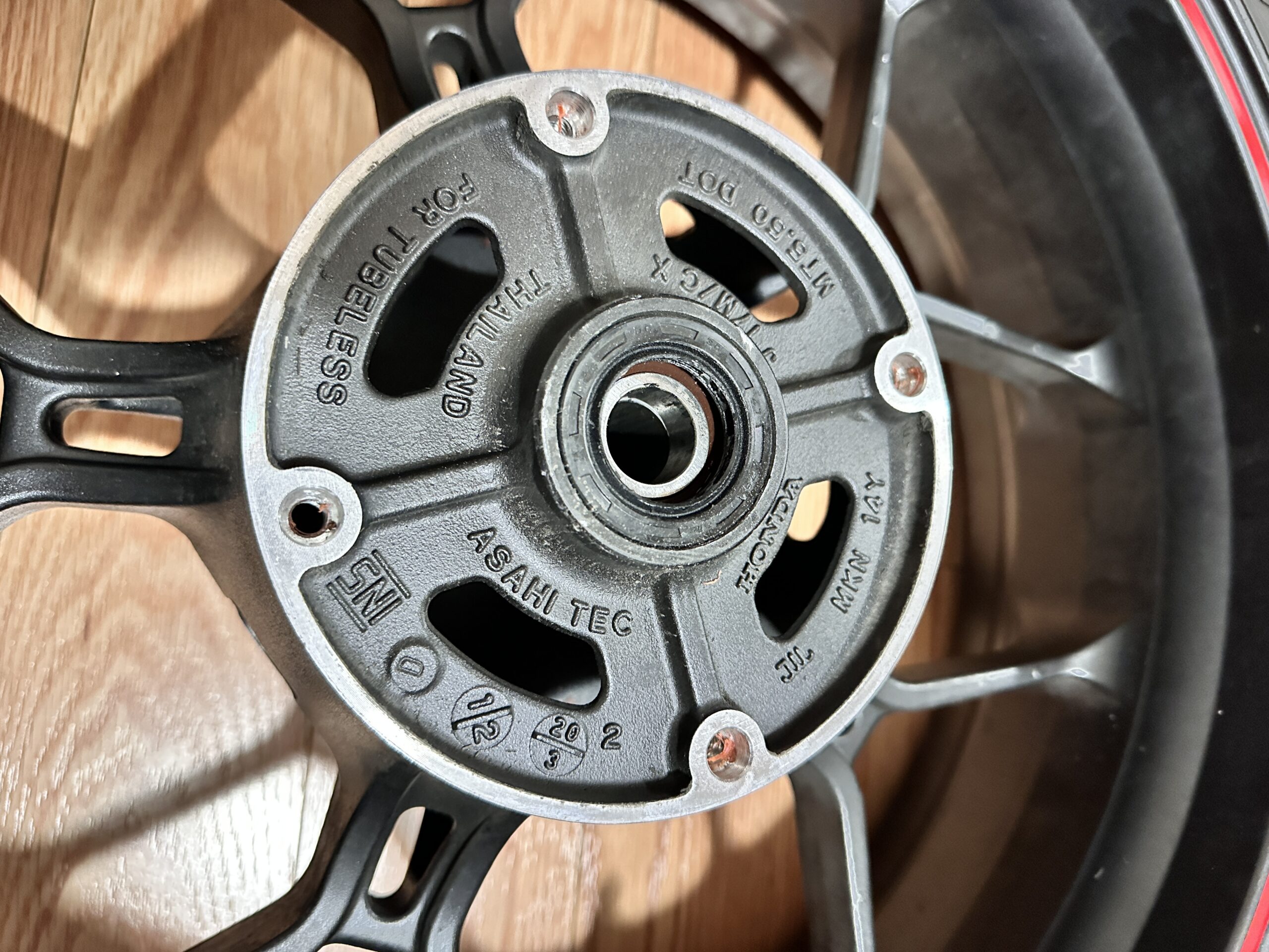 Honda Cbr 650R 2019-2020 Rear Wheel - Image 6