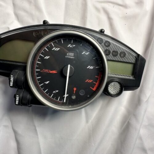 OEM Yamaha YZF-R6 Speedometer / Gauge Cluster (2008–2014)